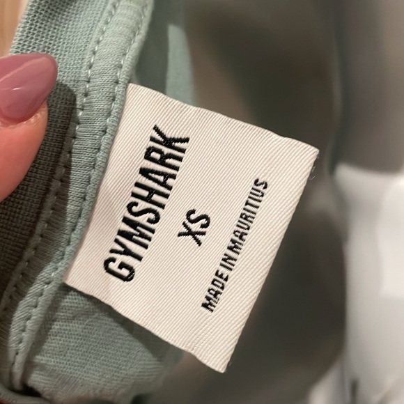 Gymshark Top size XS crop blue/green Euc 17” PTP - Picture 4 of 9